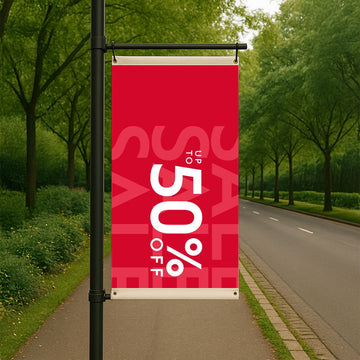 High-resolution advertising flag with professional fabric printing.
