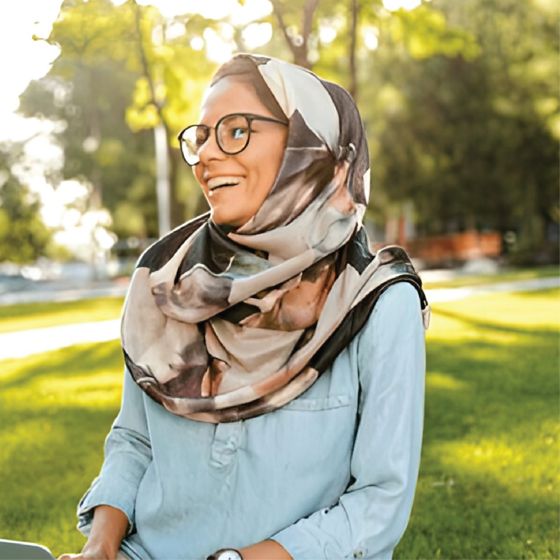 Elegant custom scarf featuring high-resolution fabric printing.
